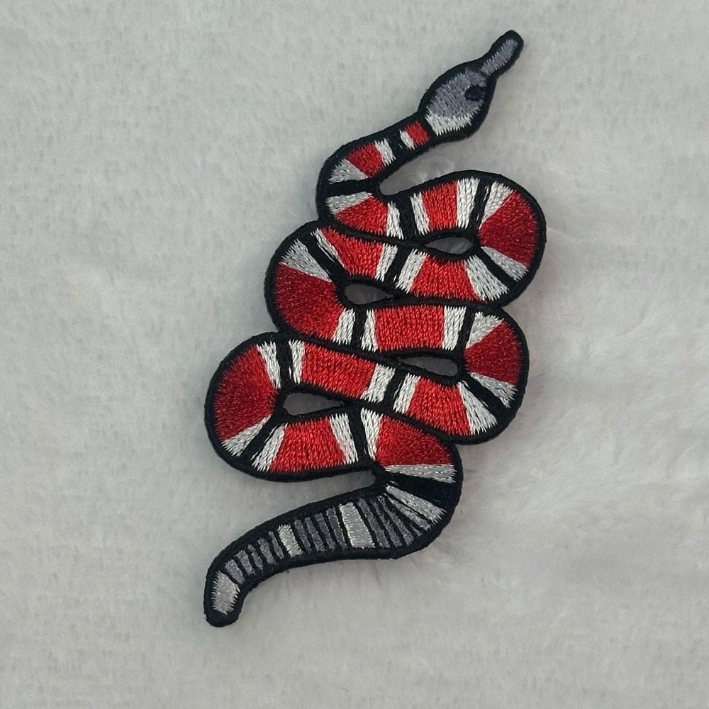 Don't Tread on Me Kingsnake Embroidered Patch Red White Black New Iron On‎